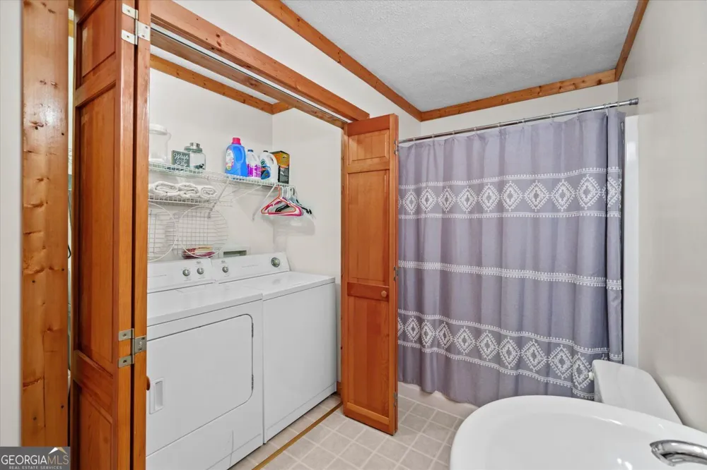 937 Aurora LN Ranger, GA 30734