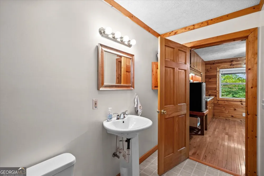 937 Aurora LN Ranger, GA 30734