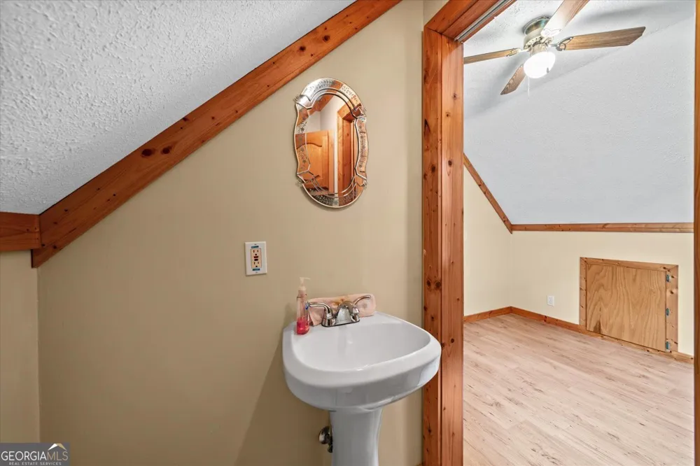 937 Aurora LN Ranger, GA 30734