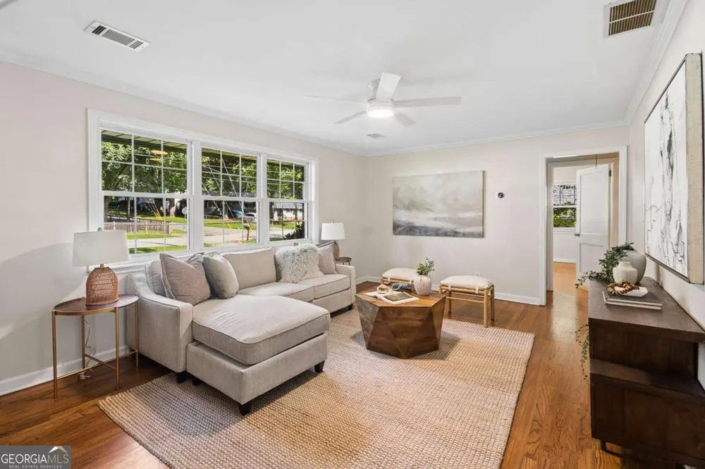 811 Wayland CT SE Smyrna, GA 30080