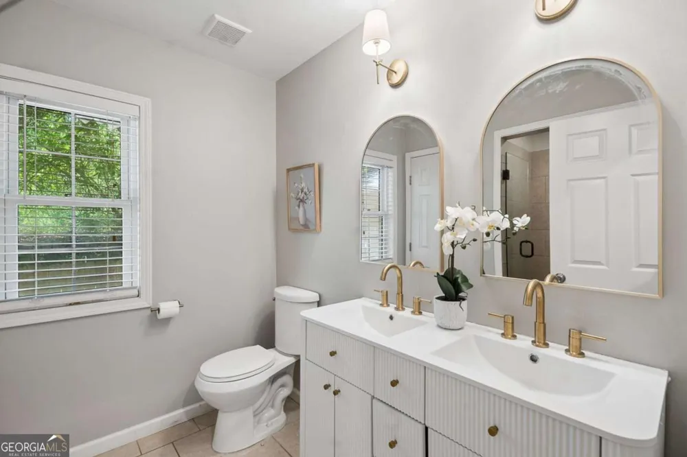 811 Wayland CT SE Smyrna, GA 30080