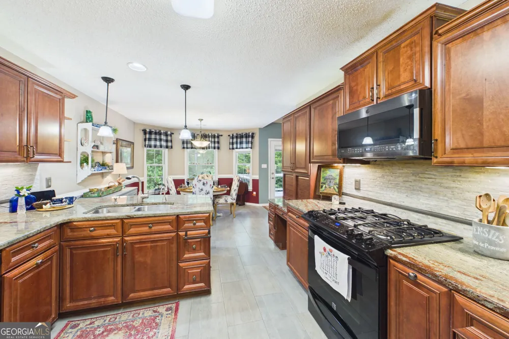 5007 Lakeridge Close McDonough, GA 30253