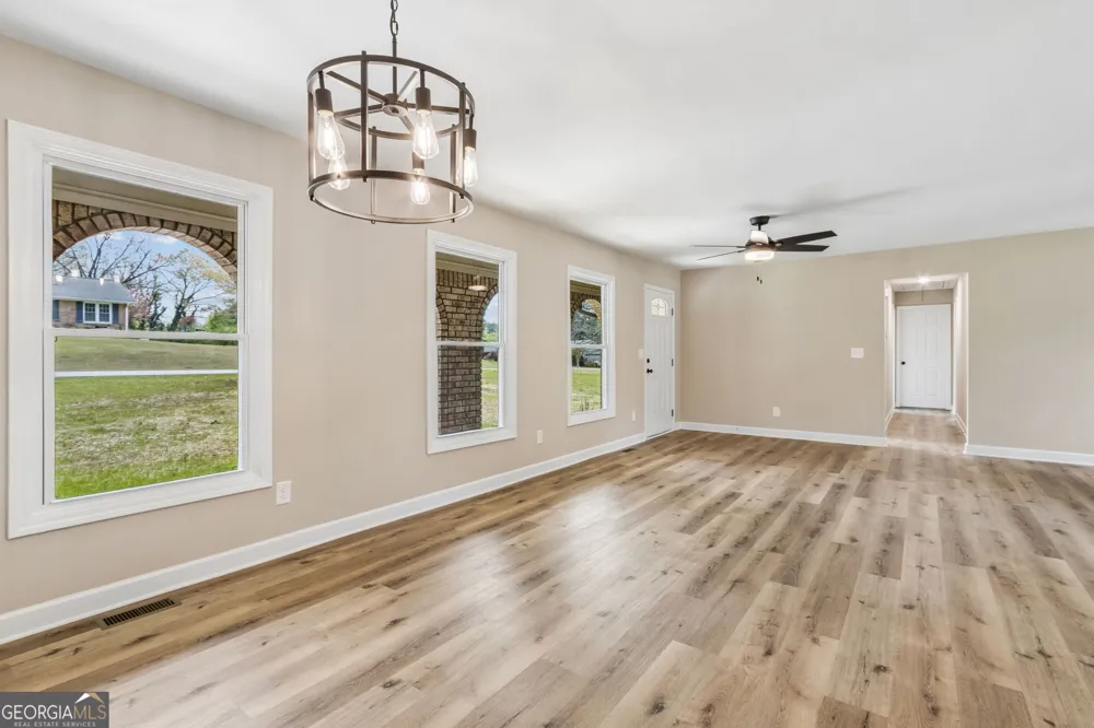 2526 Hamill DR Buford, GA 30519