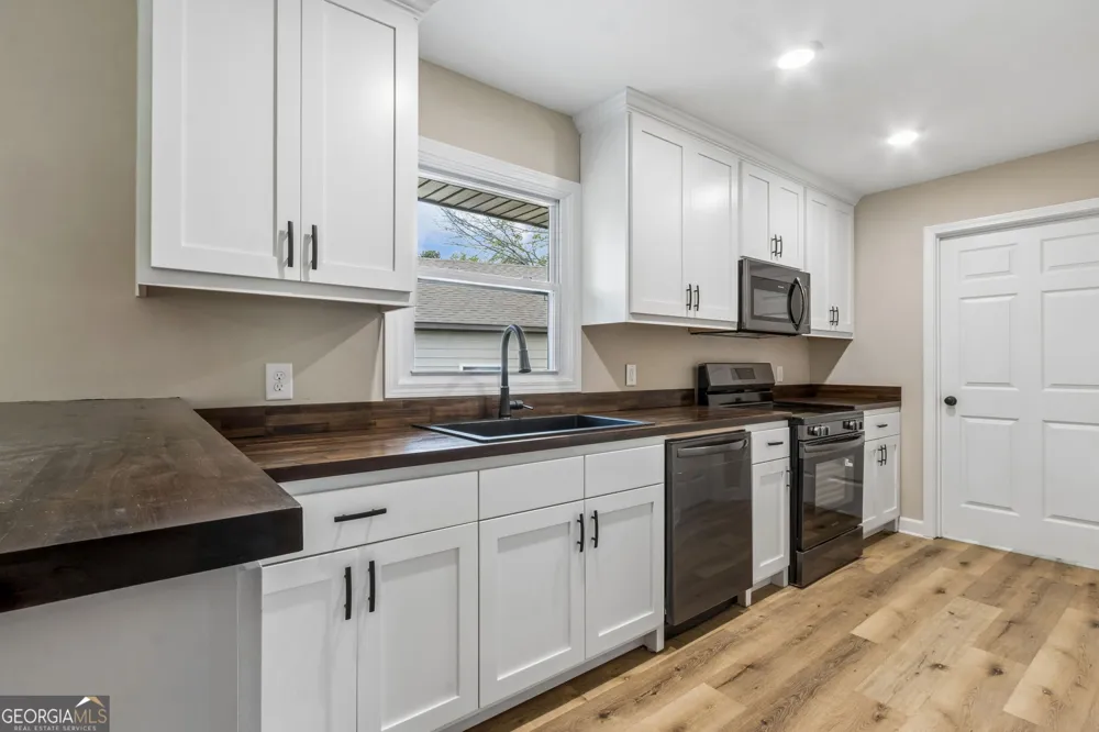 2526 Hamill DR Buford, GA 30519