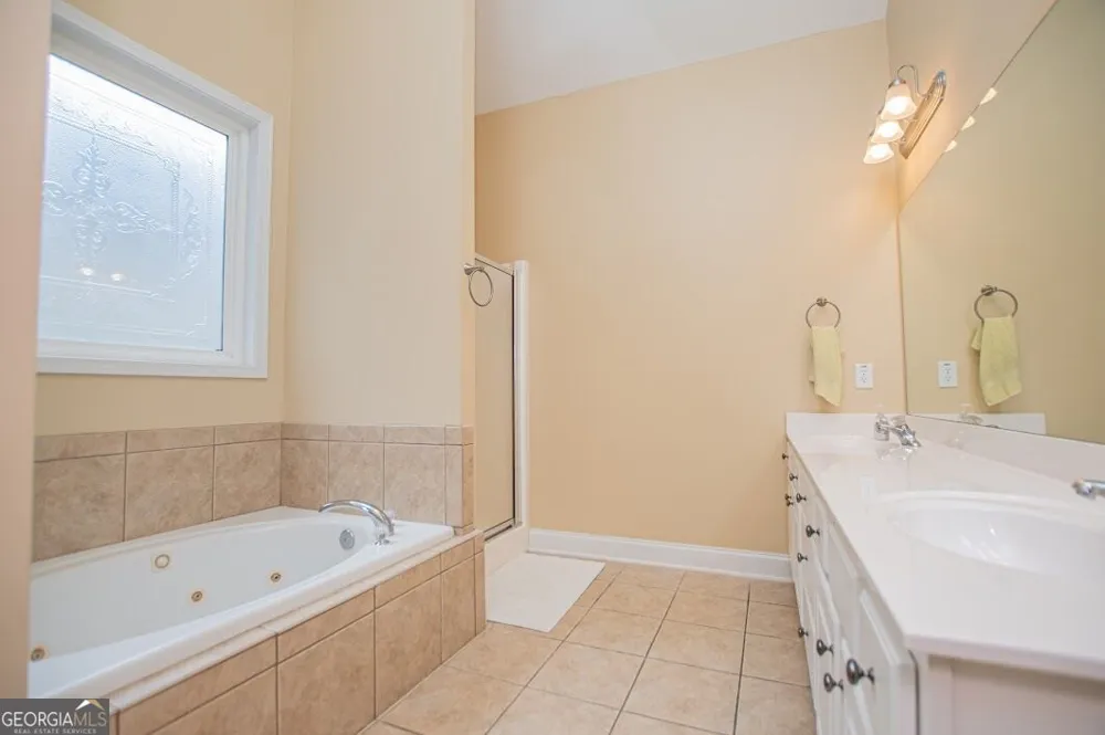 3 Gables WAY Newnan, GA 30265