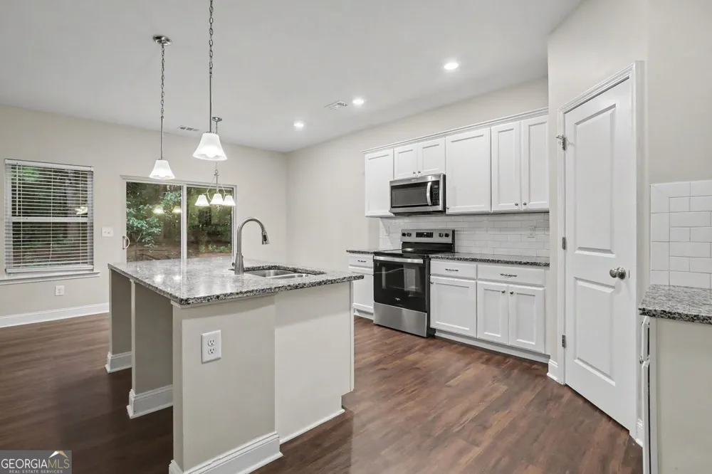 316 Trae CT Hampton, GA 30228