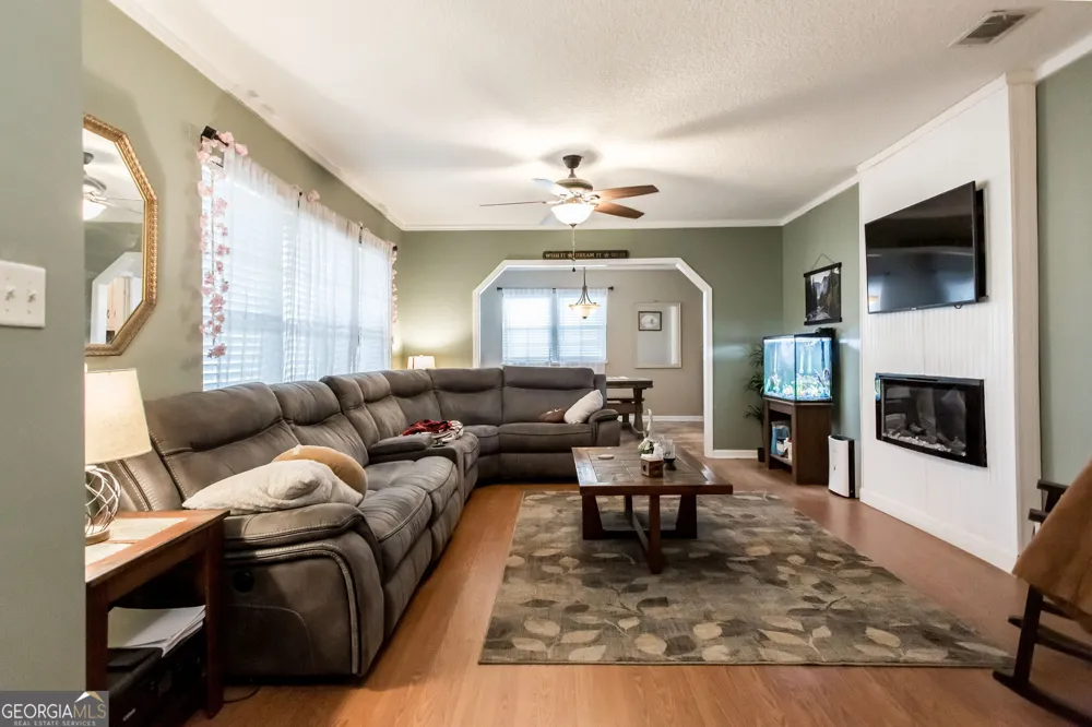 1112 Hill ST Waycross, GA 31501