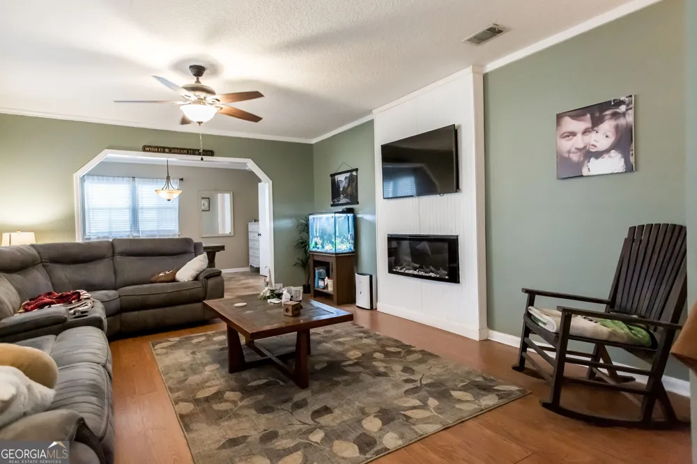 1112 Hill ST Waycross, GA 31501