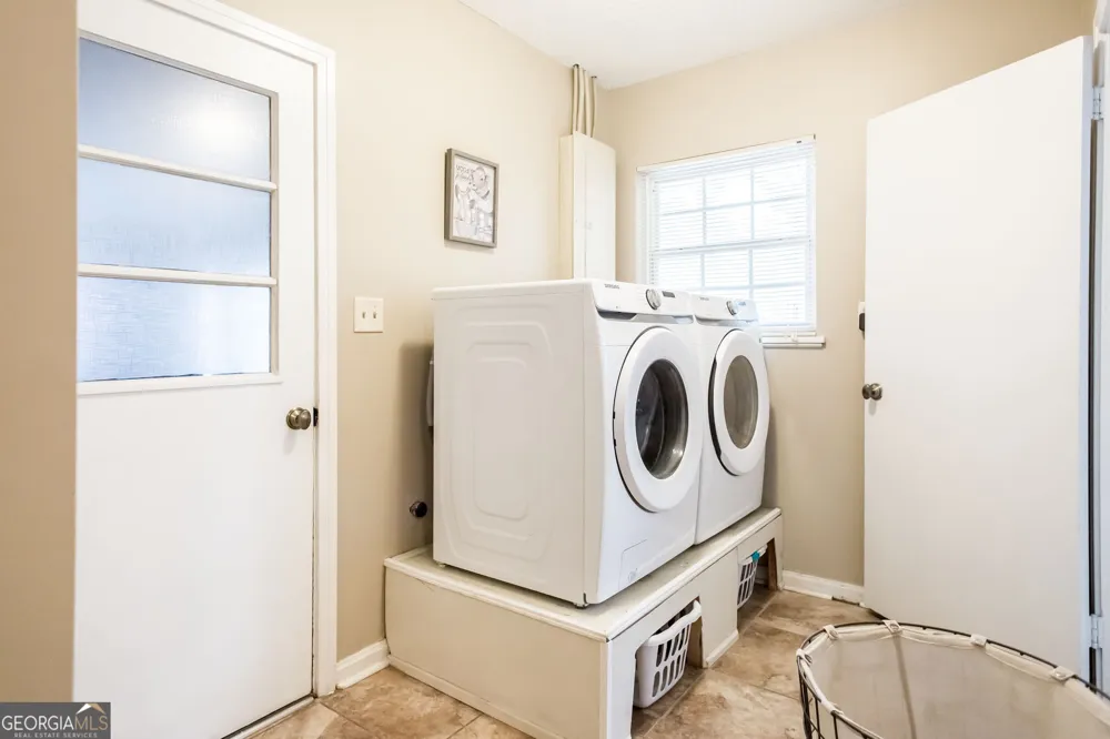 1112 Hill ST Waycross, GA 31501