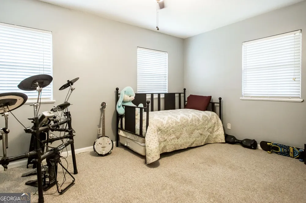 1112 Hill ST Waycross, GA 31501
