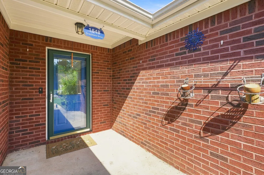 1648 Graystone DR Hampton, GA 30228