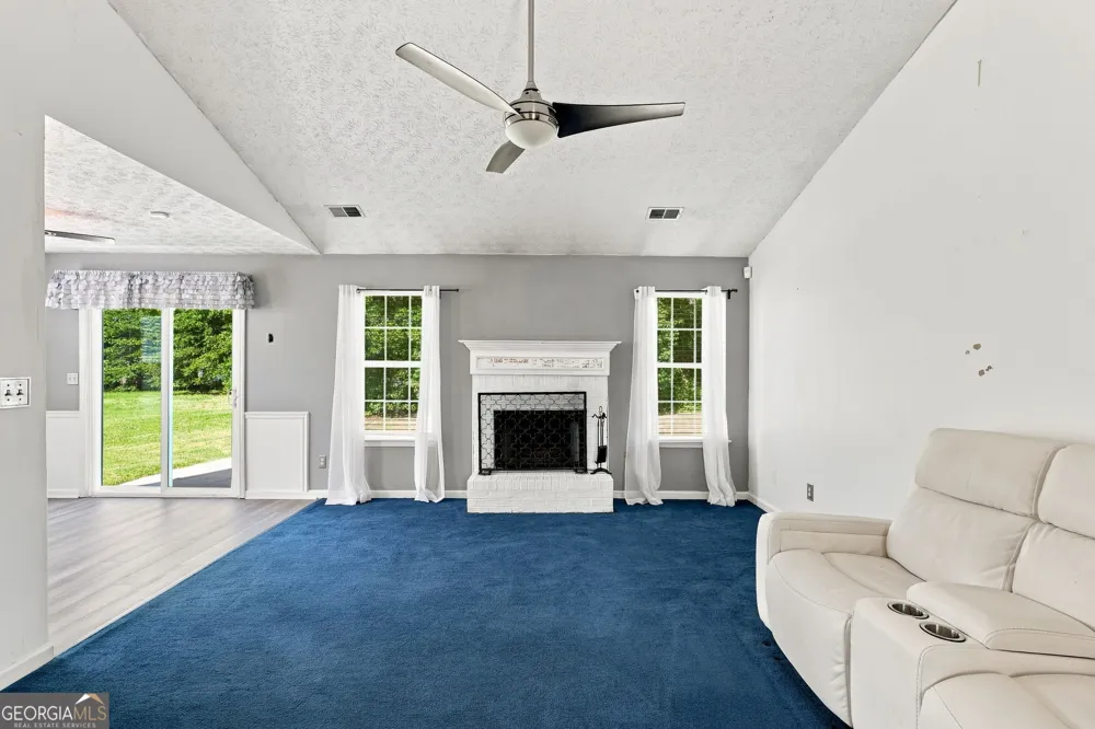 1648 Graystone DR Hampton, GA 30228