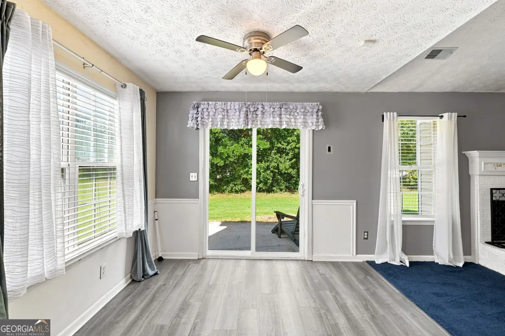 1648 Graystone DR Hampton, GA 30228