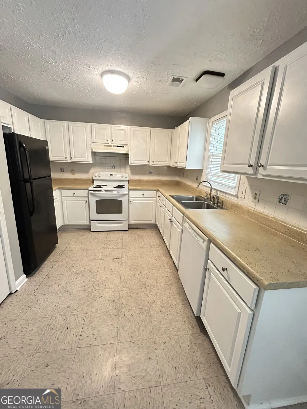 110 Roberts RD Covington, GA 30016