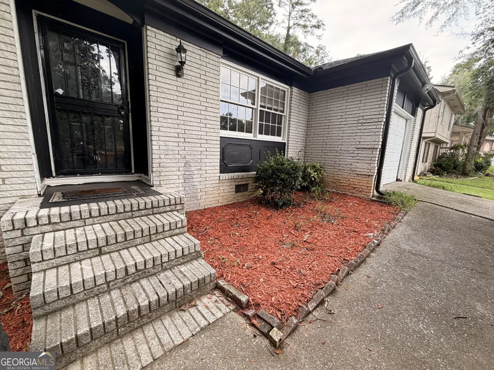 6451 Valley Dale DR Riverdale, GA 30274