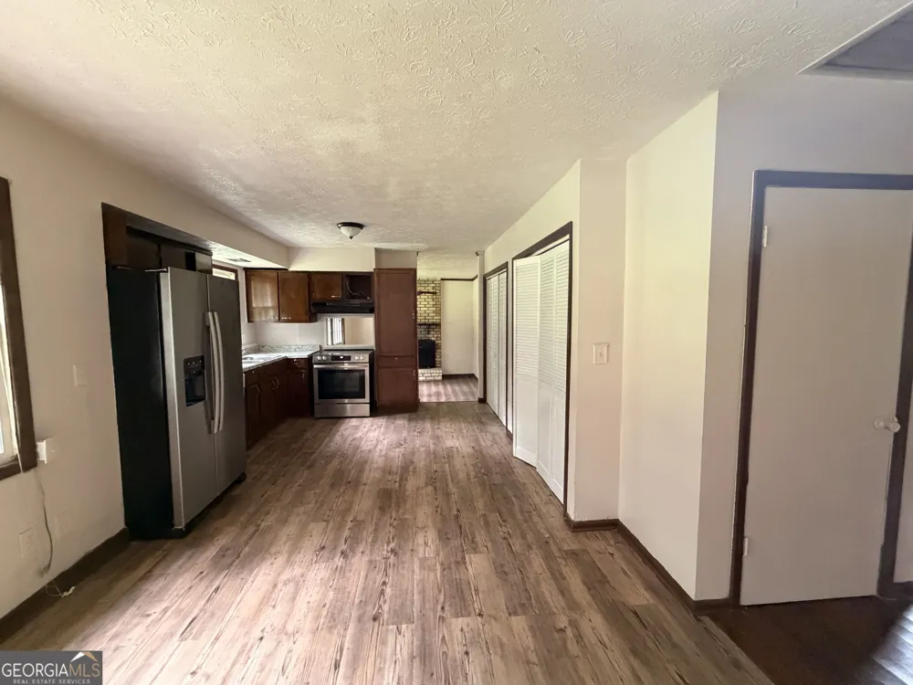 6451 Valley Dale DR Riverdale, GA 30274