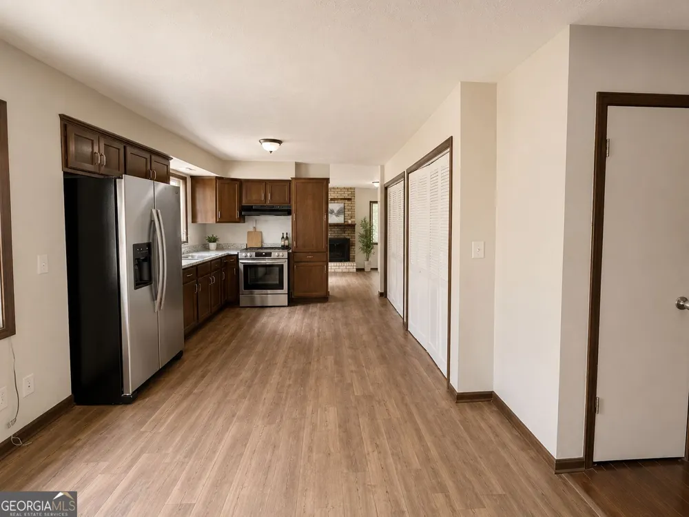 6451 Valley Dale DR Riverdale, GA 30274