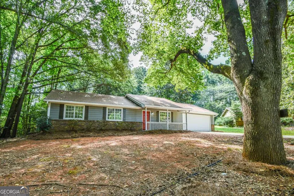 110 E Country Woods DR Covington, GA 30016
