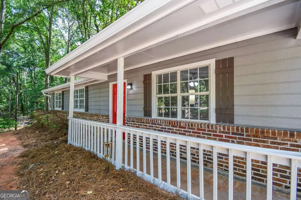 110 E Country Woods DR Covington, GA 30016