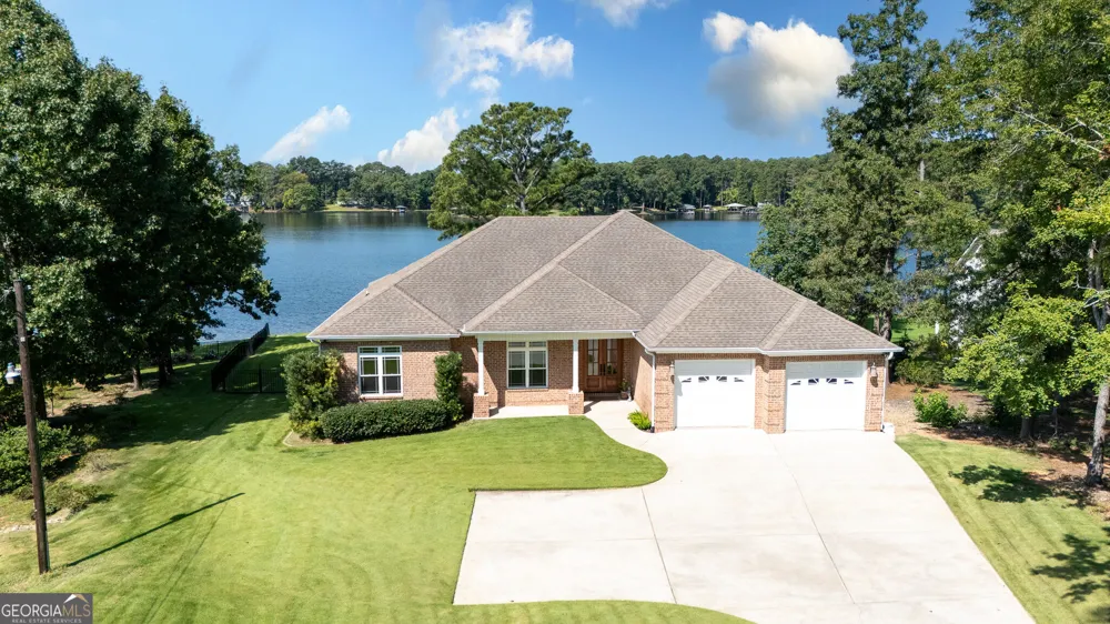 118A Stephanie LN NE Milledgeville, GA 31061