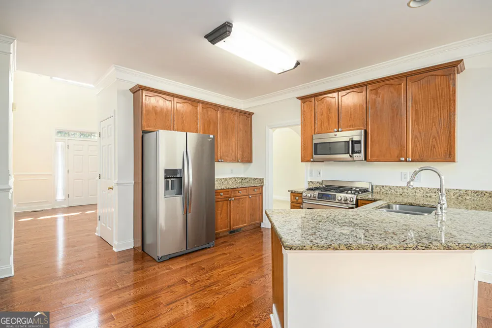 225 S Shore TER Fayetteville, GA 30214