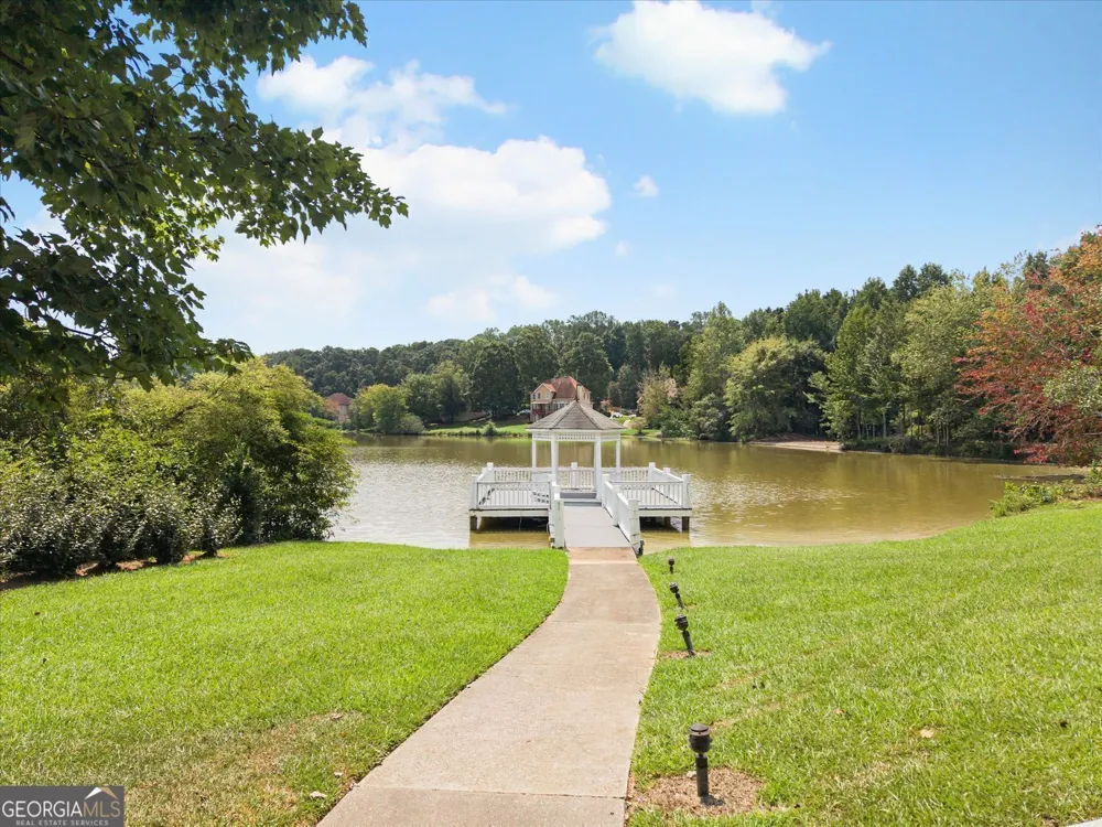 225 S Shore TER Fayetteville, GA 30214