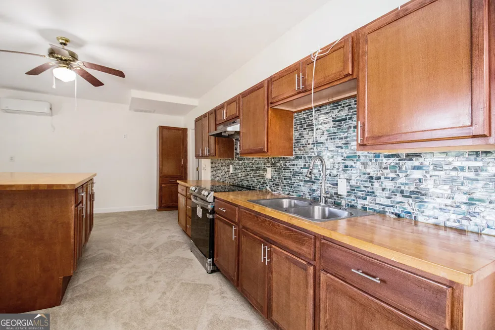 225 S Shore TER Fayetteville, GA 30214