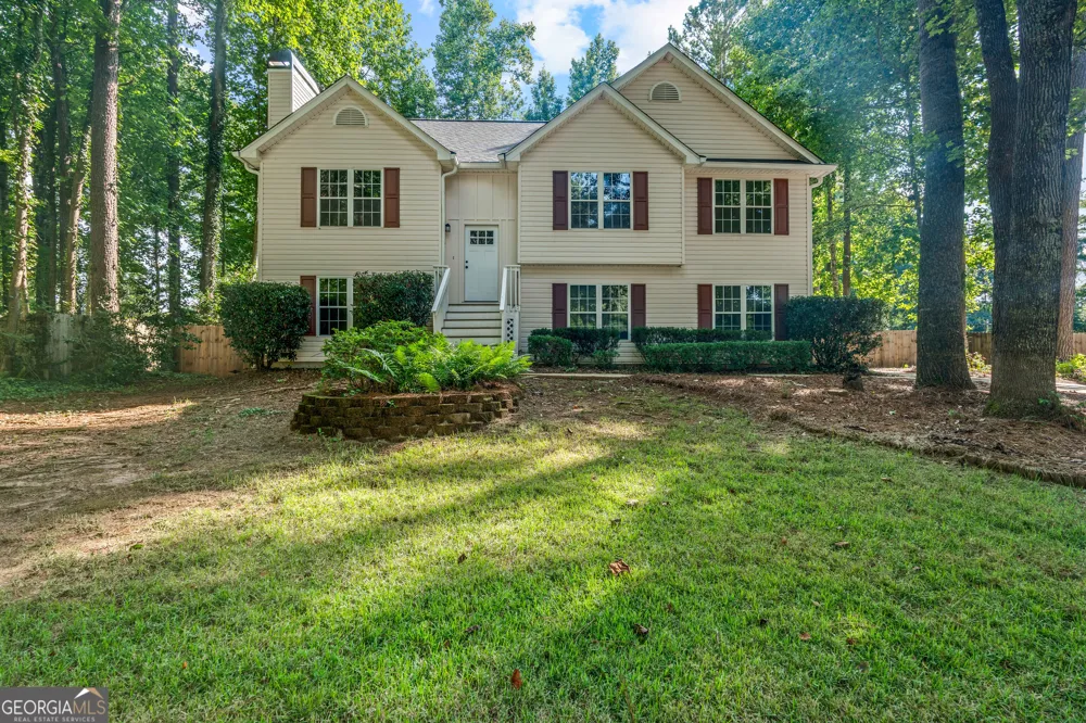 120 Woodstream DR Newnan, GA 30265