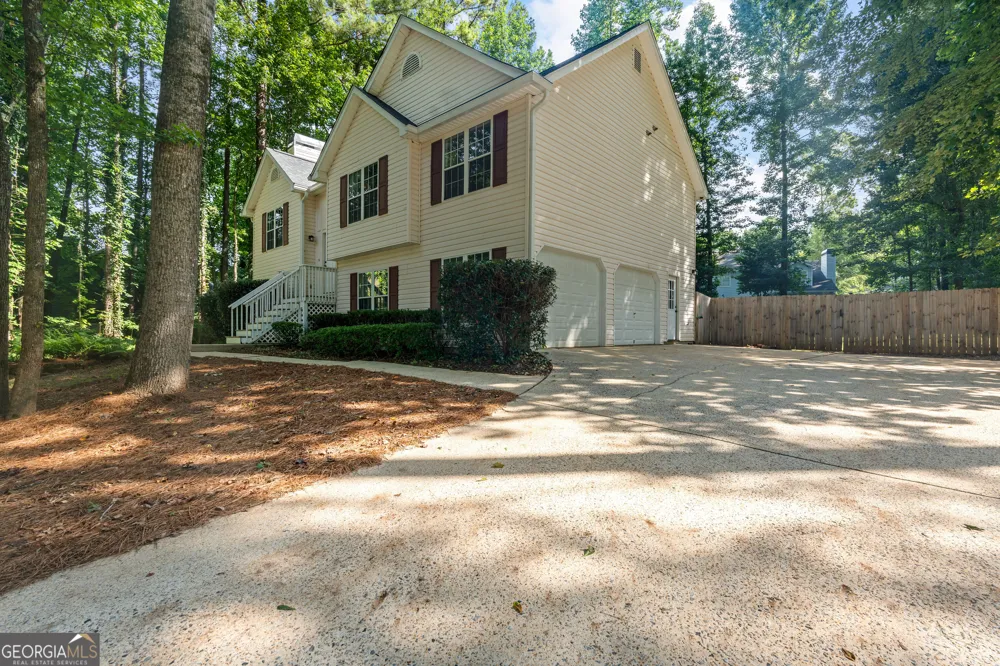 120 Woodstream DR Newnan, GA 30265