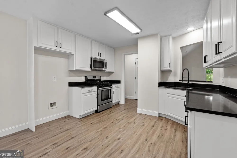 120 Woodstream DR Newnan, GA 30265