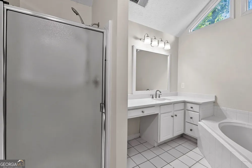 120 Woodstream DR Newnan, GA 30265