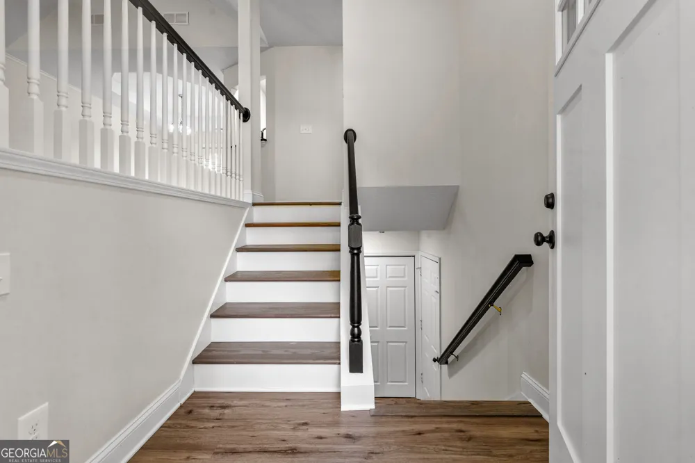 120 Woodstream DR Newnan, GA 30265