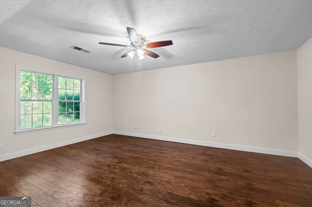 120 Woodstream DR Newnan, GA 30265