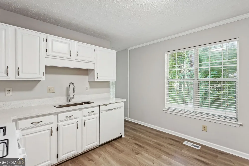 525 Abbotts Hill LN Johns Creek, GA 30097