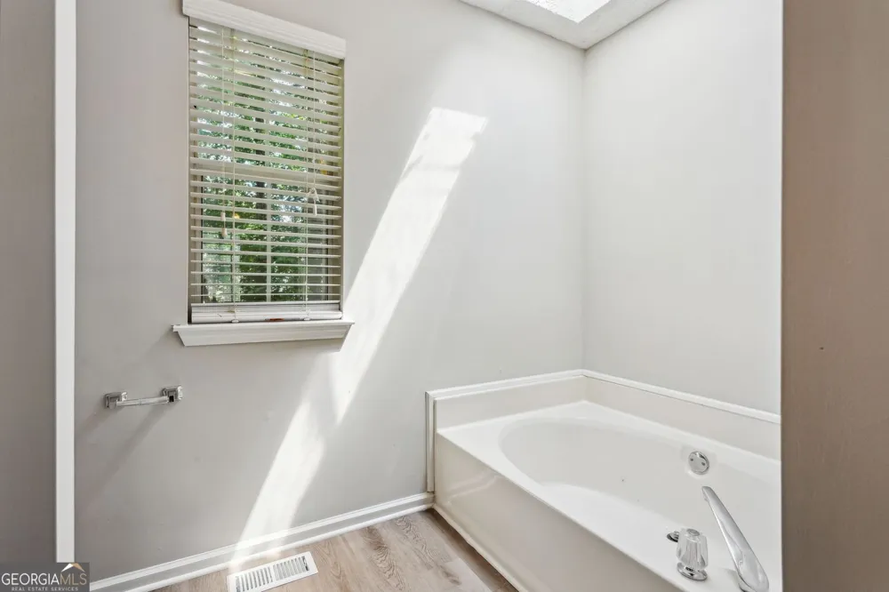 525 Abbotts Hill LN Johns Creek, GA 30097