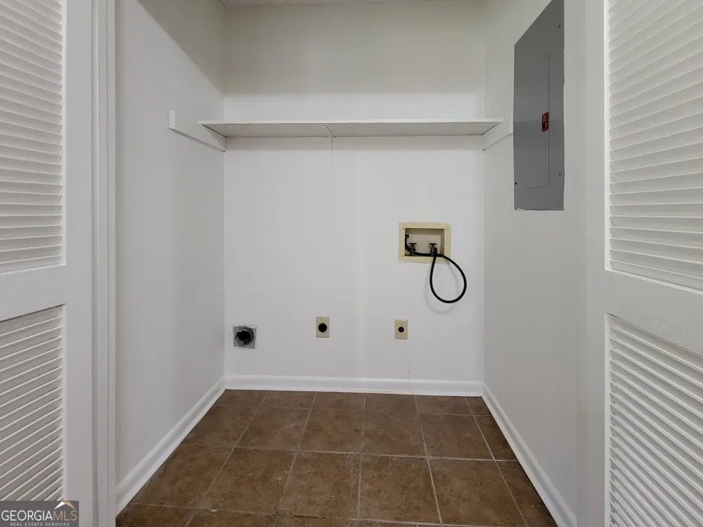 4570 Highway 53 Hoschton, GA 30548