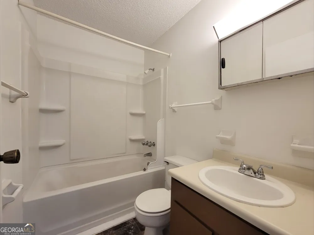 4570 Highway 53 Hoschton, GA 30548