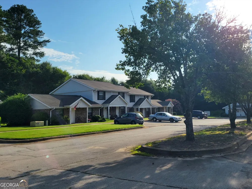 4570 Highway 53 Hoschton, GA 30548