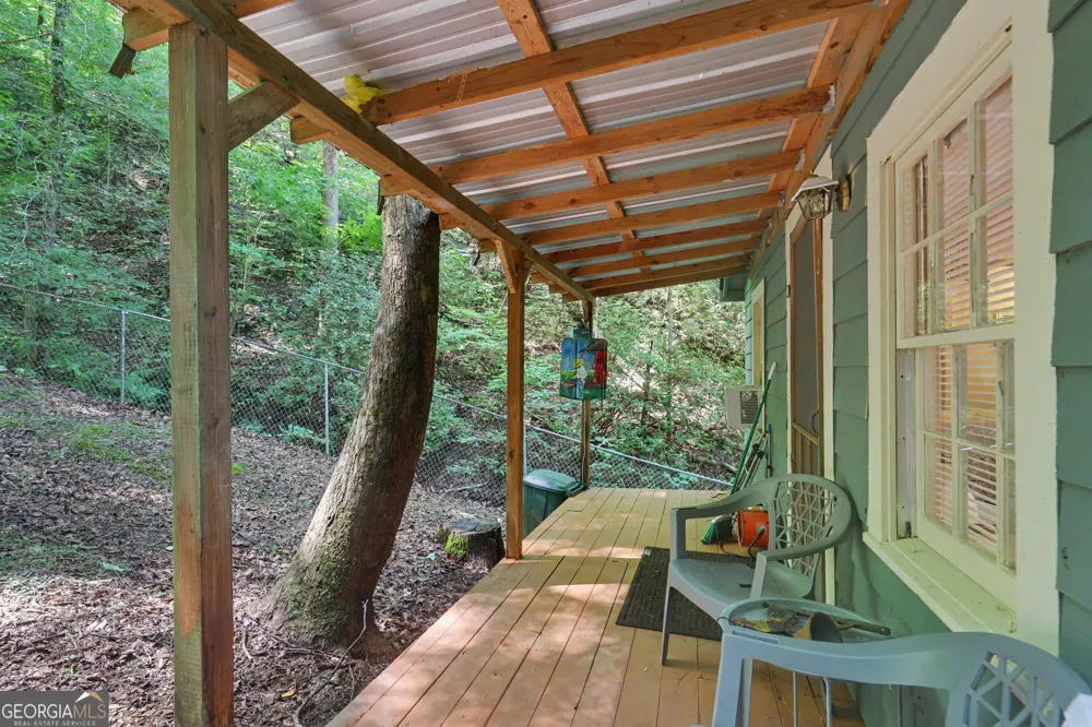 4273 Yonah Dam RD Toccoa, GA 30577