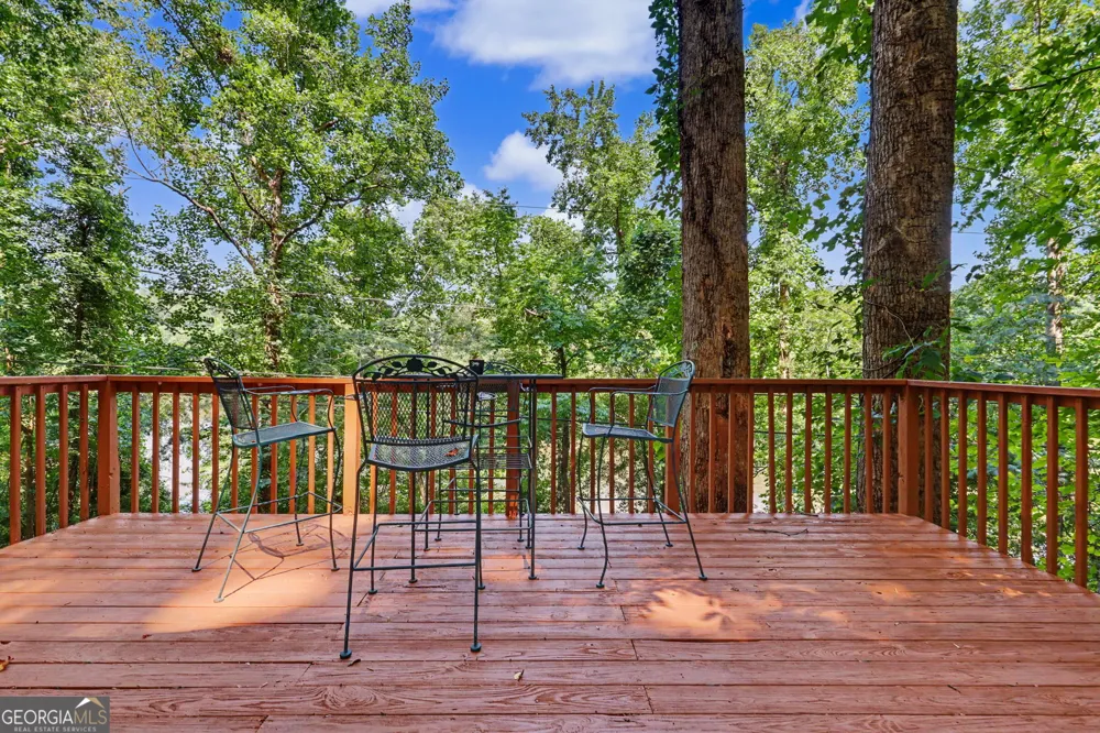 4273 Yonah Dam RD Toccoa, GA 30577
