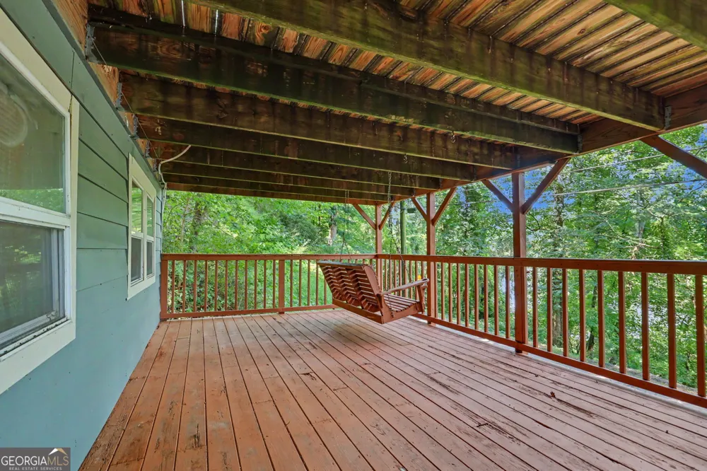 4273 Yonah Dam RD Toccoa, GA 30577