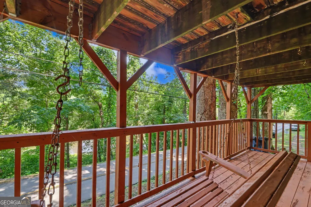 4273 Yonah Dam RD Toccoa, GA 30577