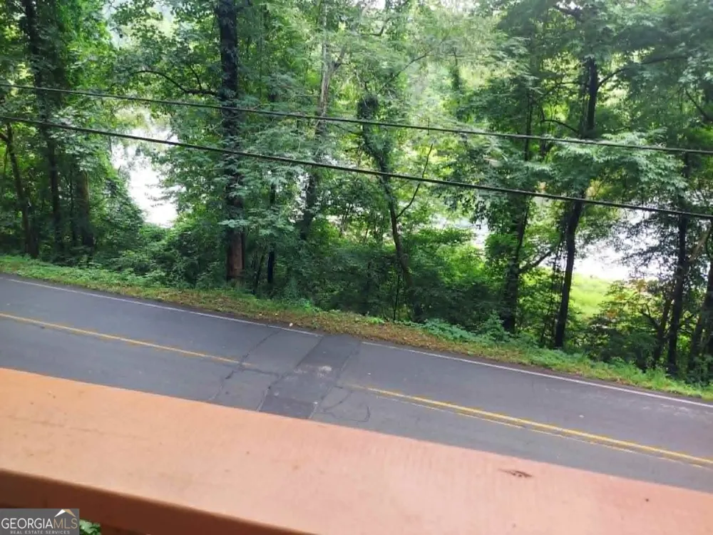 4273 Yonah Dam RD Toccoa, GA 30577