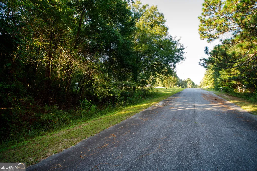 3821 Crest DR Macon, GA 31217