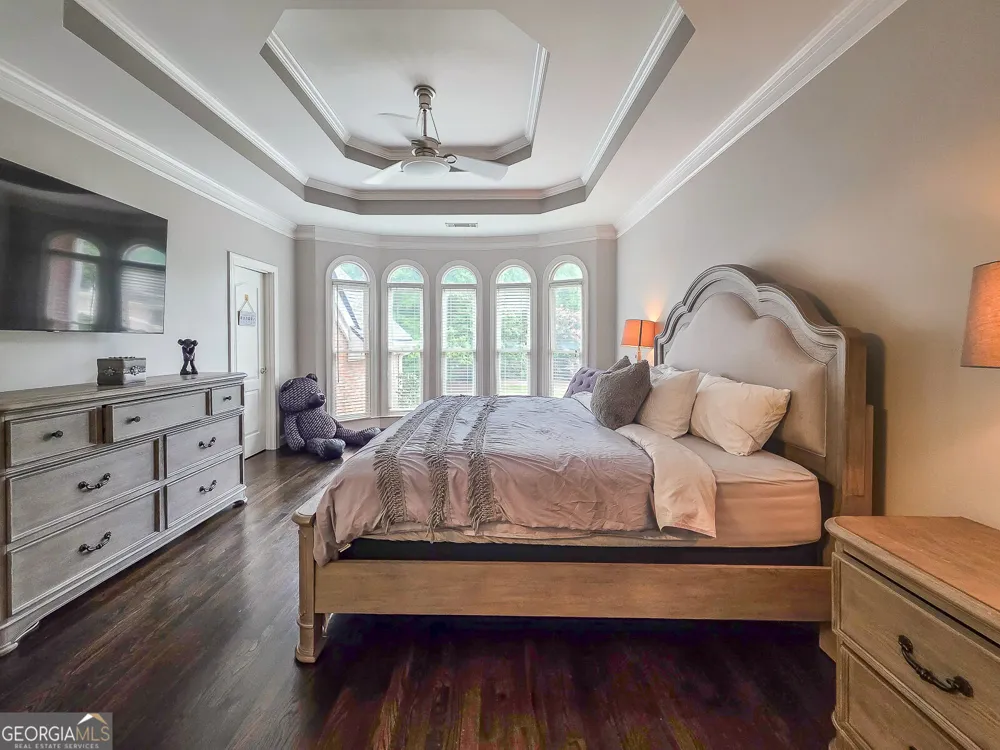 8190 Nesbit Ferry RD Sandy Springs, GA 30350