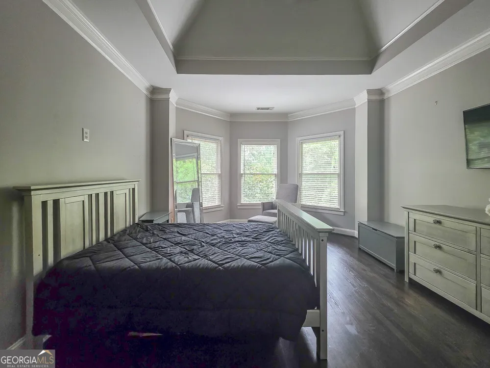 8190 Nesbit Ferry RD Sandy Springs, GA 30350