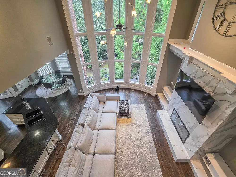 8190 Nesbit Ferry RD Sandy Springs, GA 30350