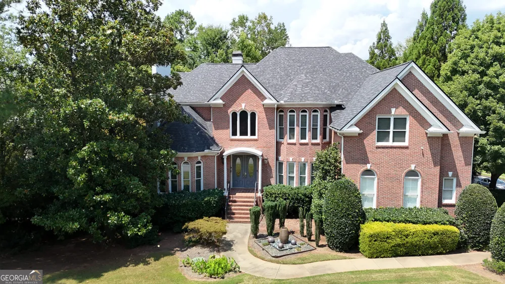 8190 Nesbit Ferry RD Sandy Springs, GA 30350