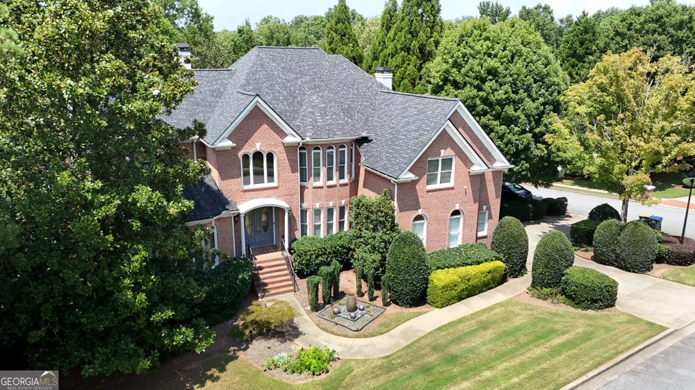 8190 Nesbit Ferry RD Sandy Springs, GA 30350