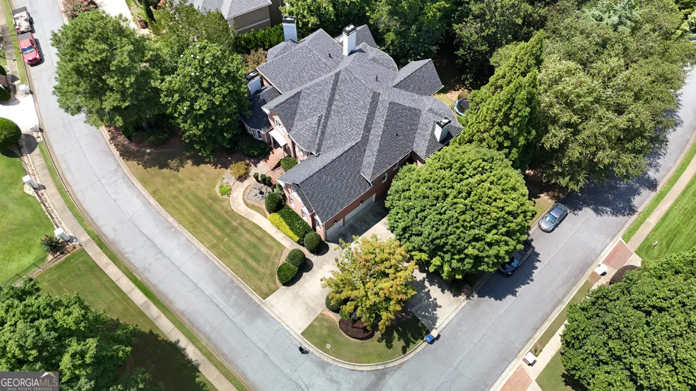 8190 Nesbit Ferry RD Sandy Springs, GA 30350